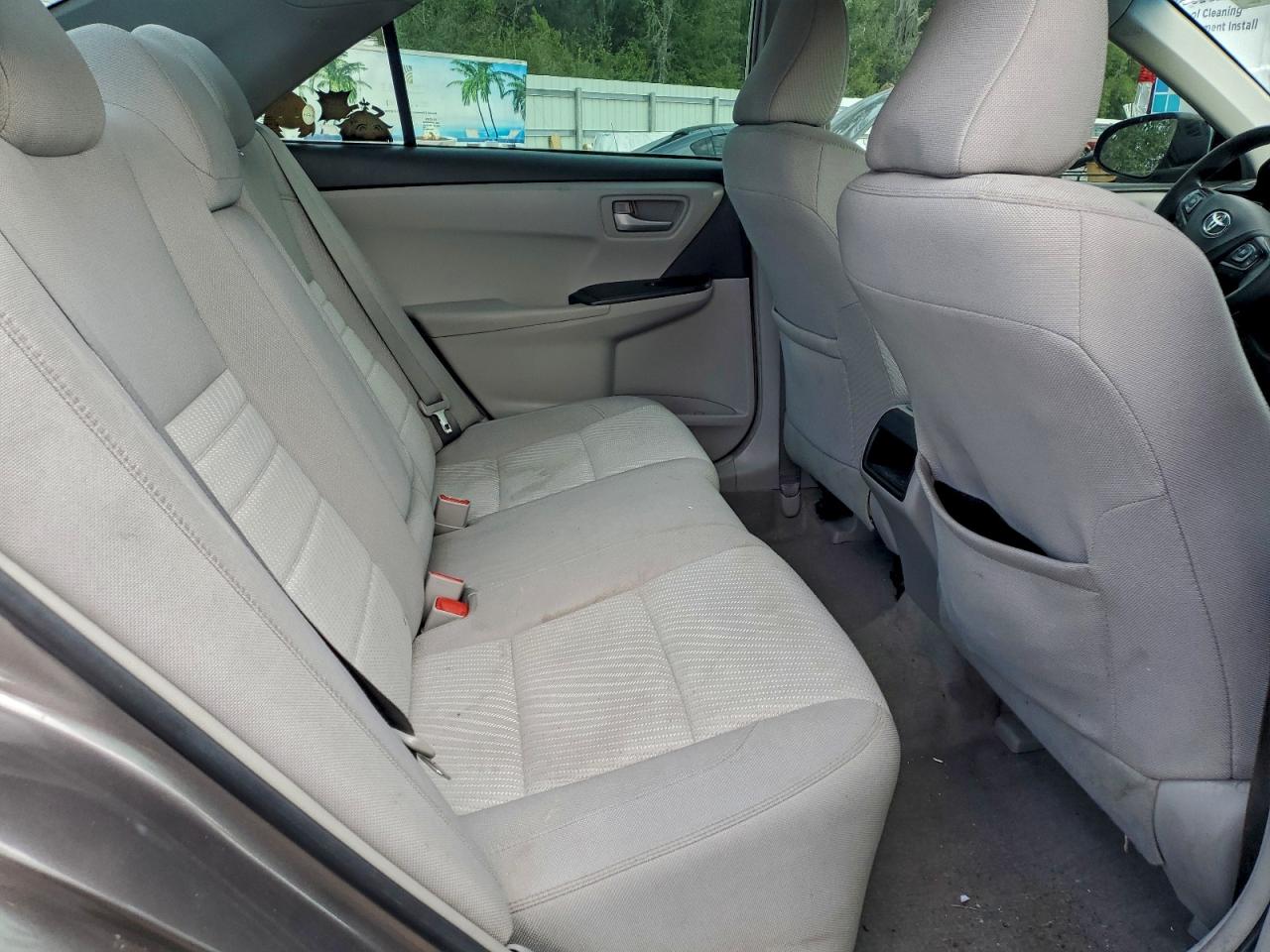 2017 TOYOTA CAMRY LE photo 10