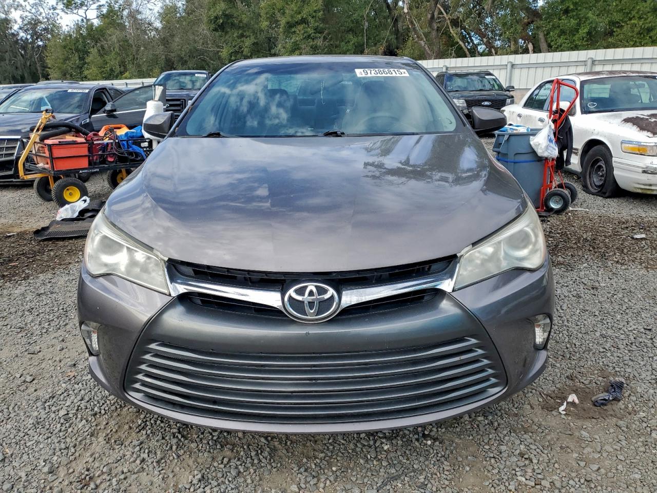 2017 TOYOTA CAMRY LE photo 5