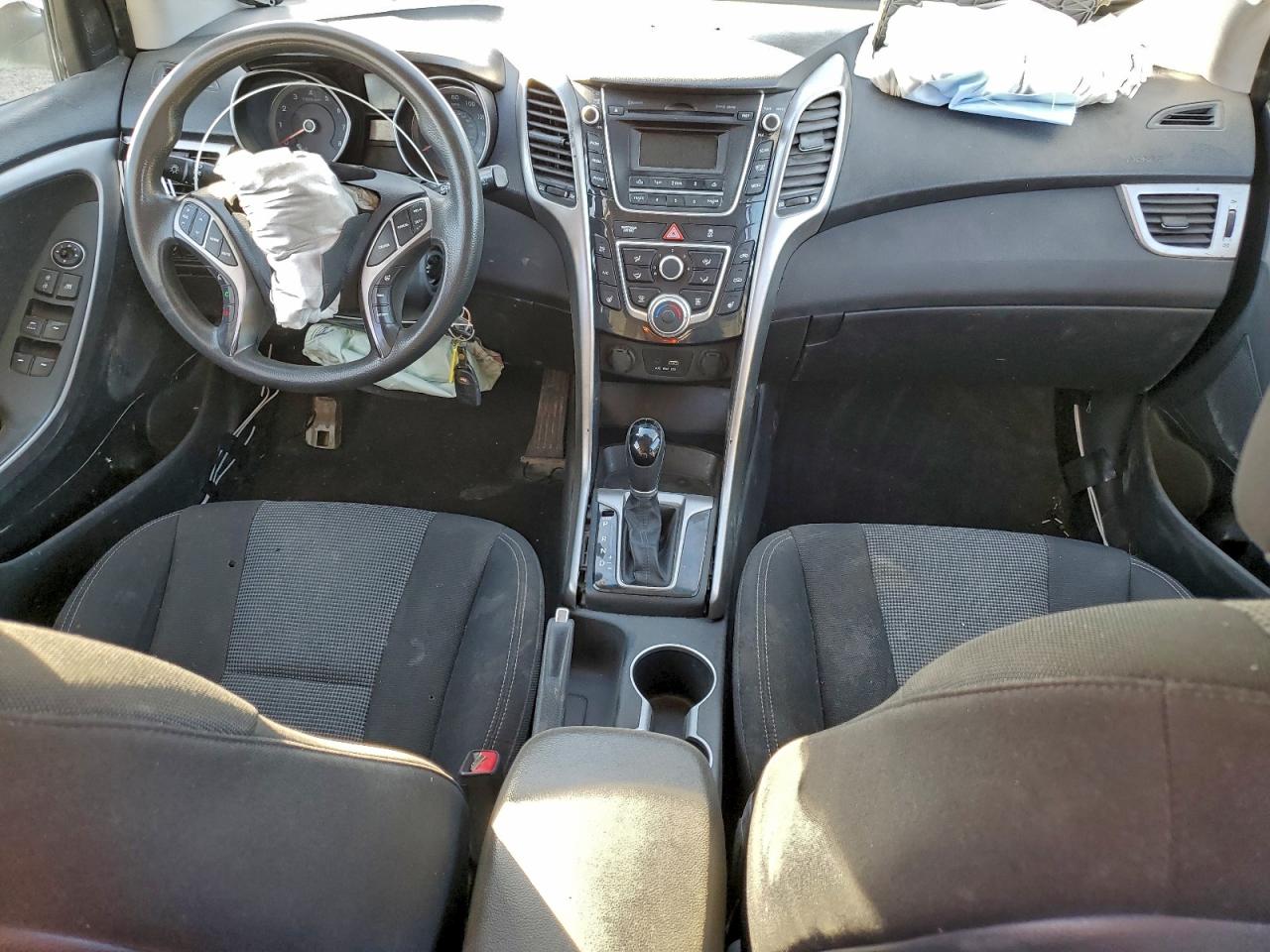 2016 HYUNDAI ELANTRA GT photo 15