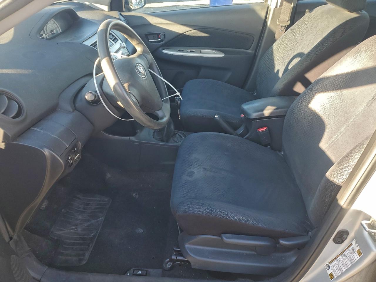 2008 TOYOTA YARIS photo 7