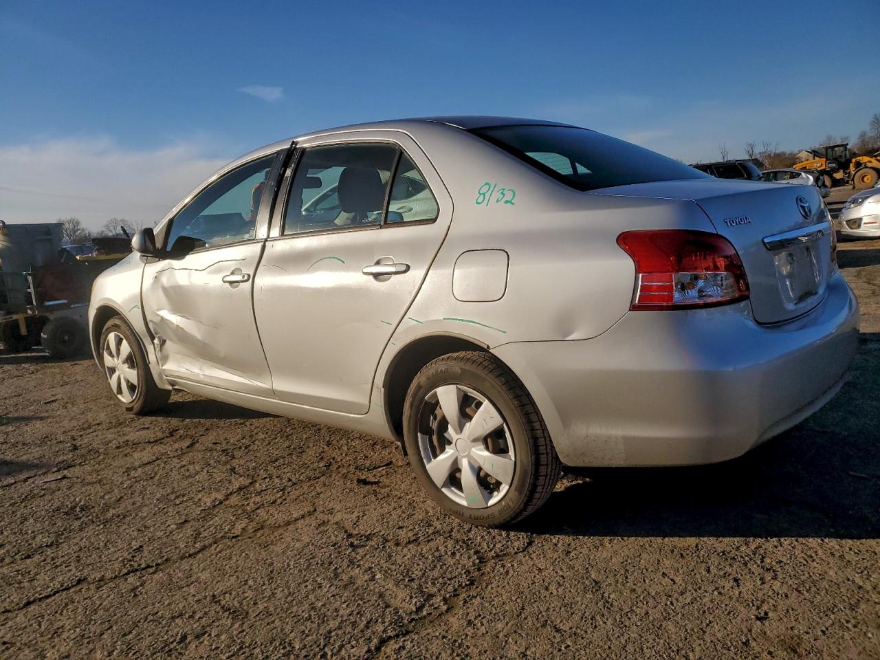 2008 TOYOTA YARIS photo 2