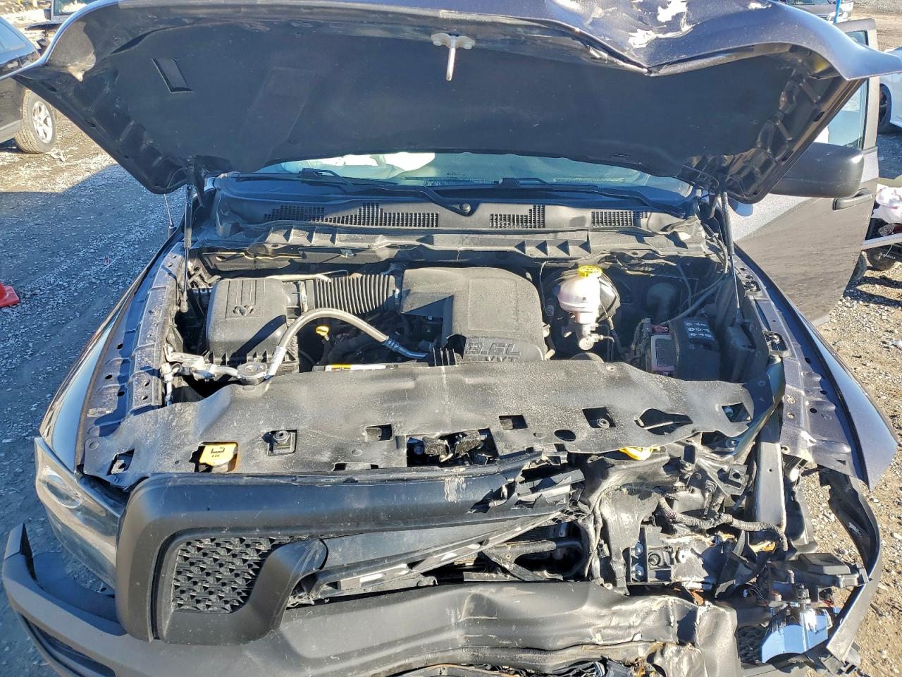 2023 RAM 1500 CLASSIC SLT photo 11