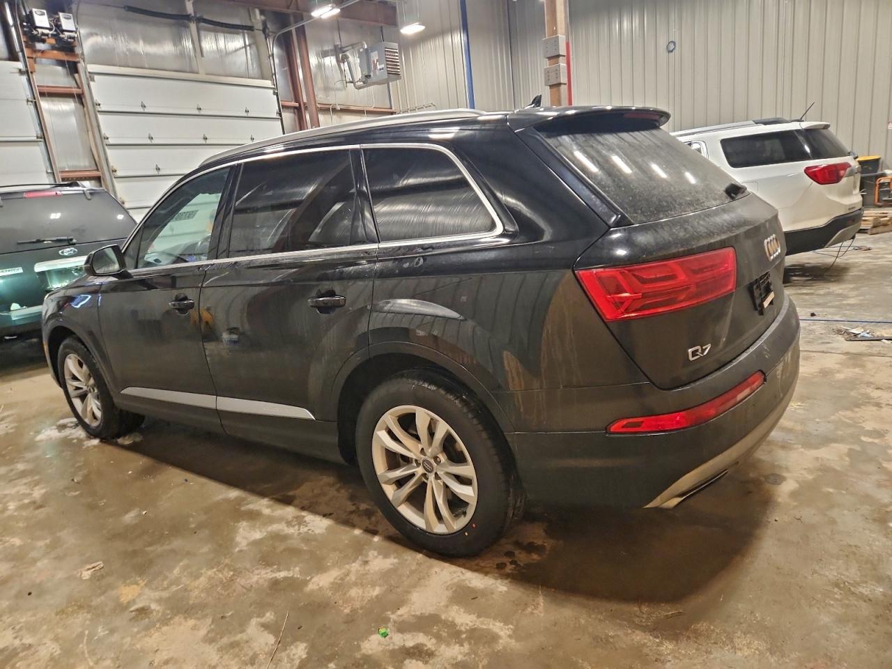 2017 AUDI Q7 PREMIUM photo 2