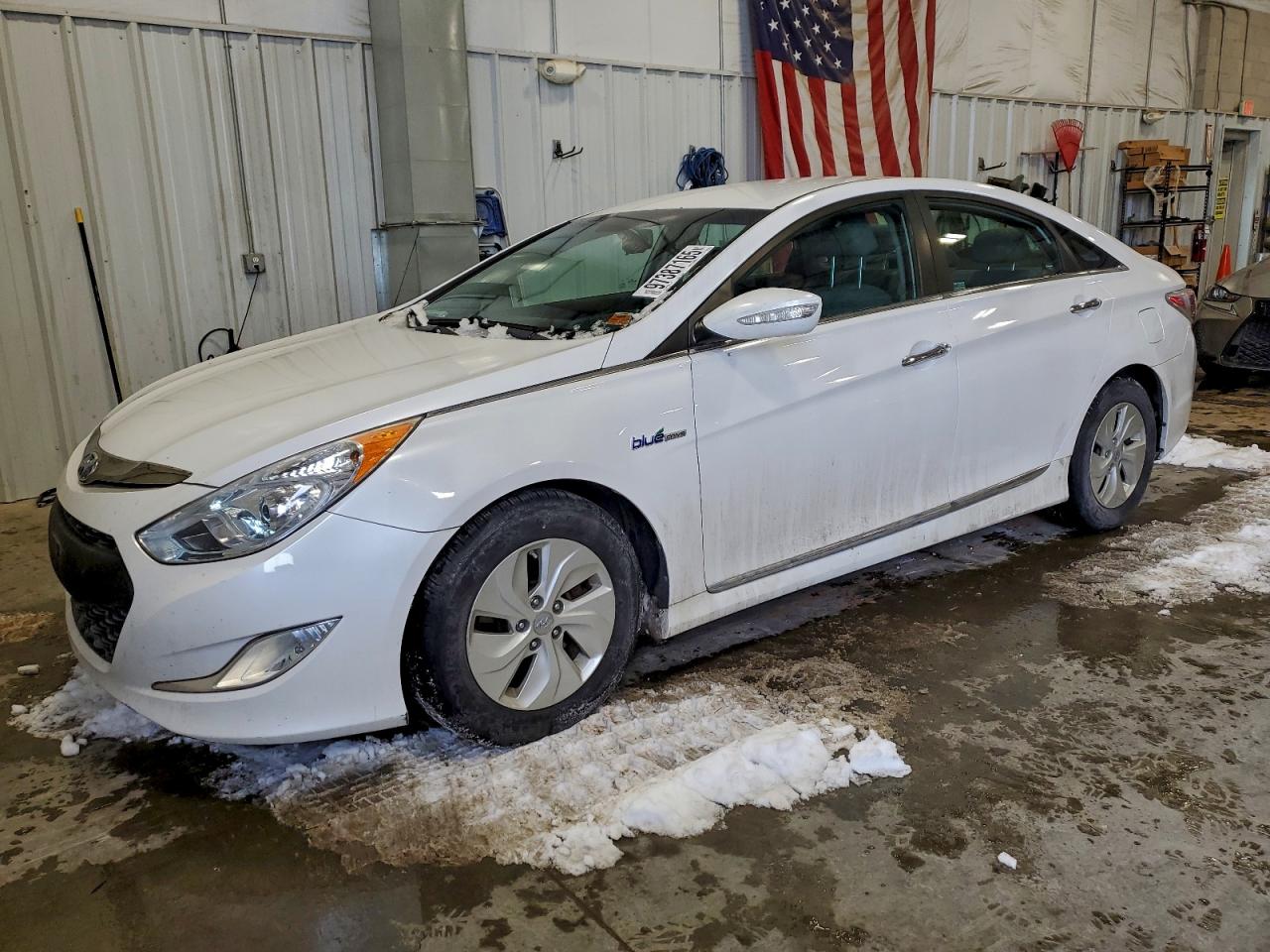 2013 HYUNDAI SONATA HYBRID — NORMAL WEAR damage — photo 1