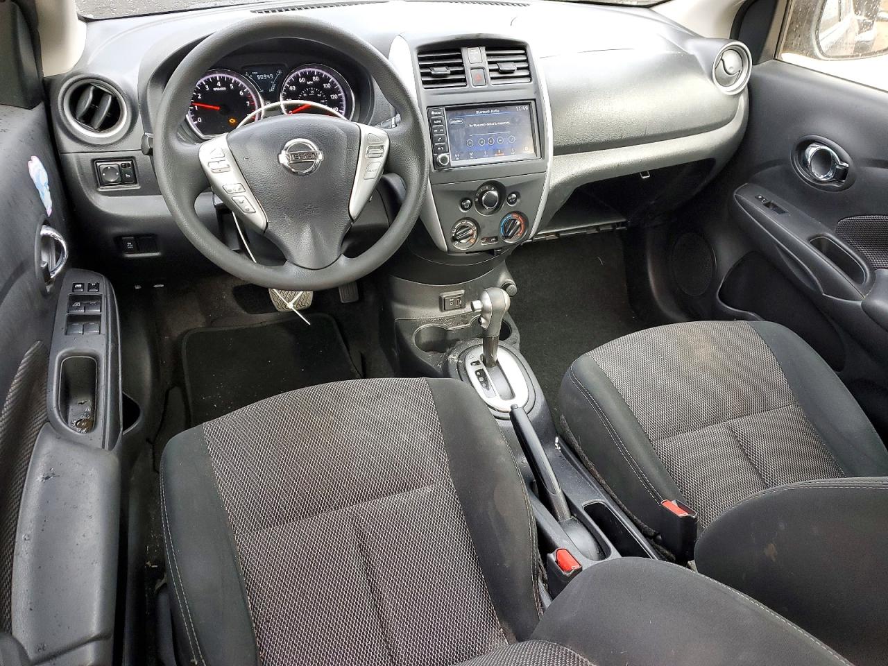 2018 NISSAN VERSA S photo 8