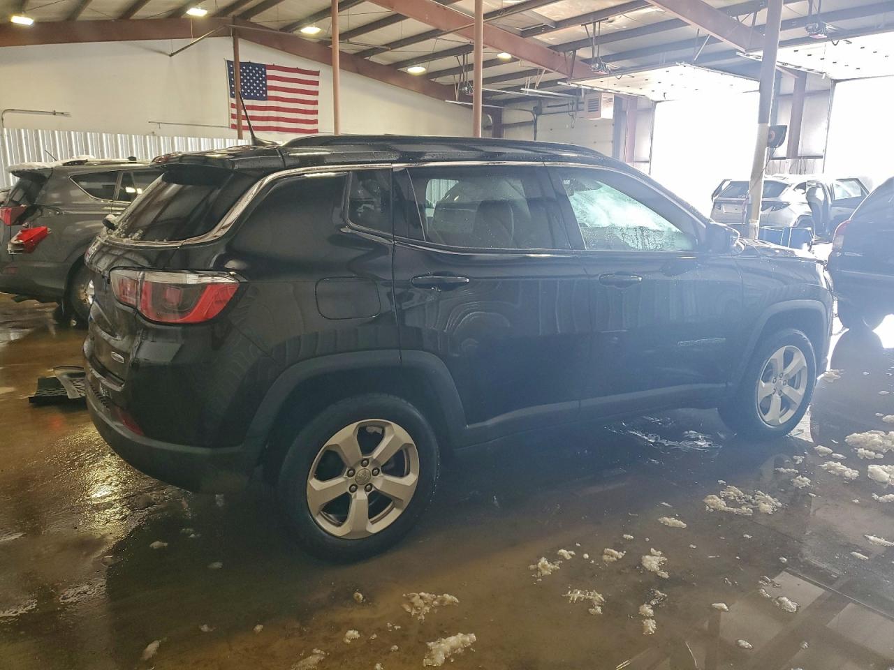 2019 JEEP COMPASS LATITUDE photo 3