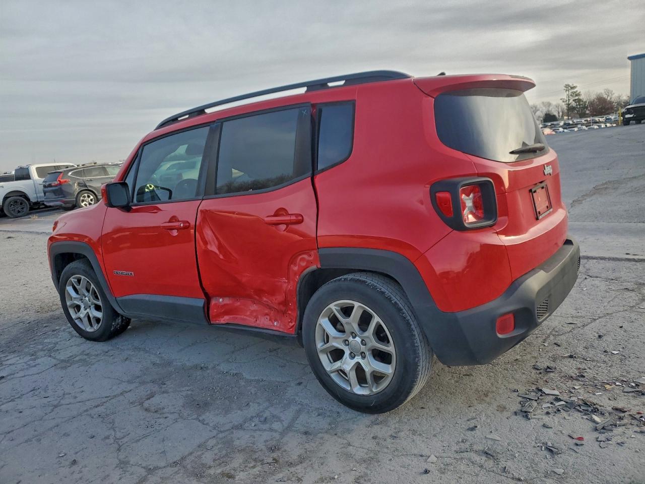 2017 JEEP RENEGADE LATITUDE photo 2