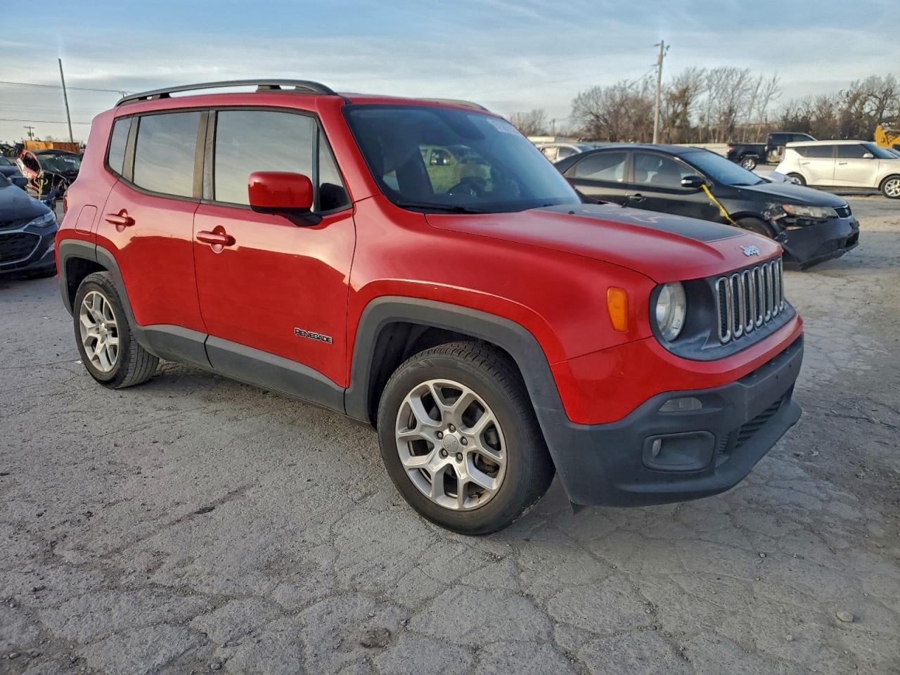 2017 JEEP RENEGADE LATITUDE photo 4