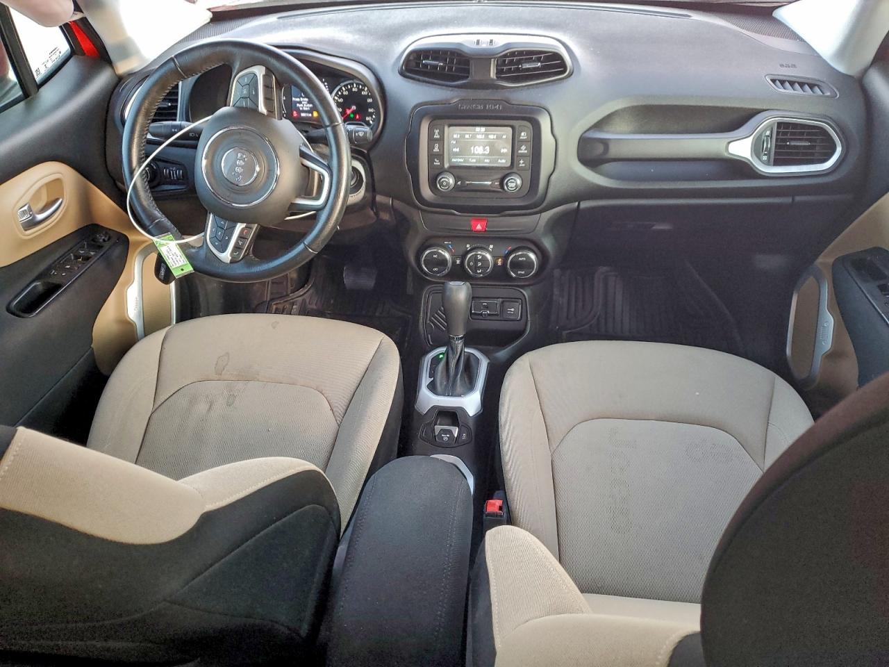 2017 JEEP RENEGADE LATITUDE photo 8
