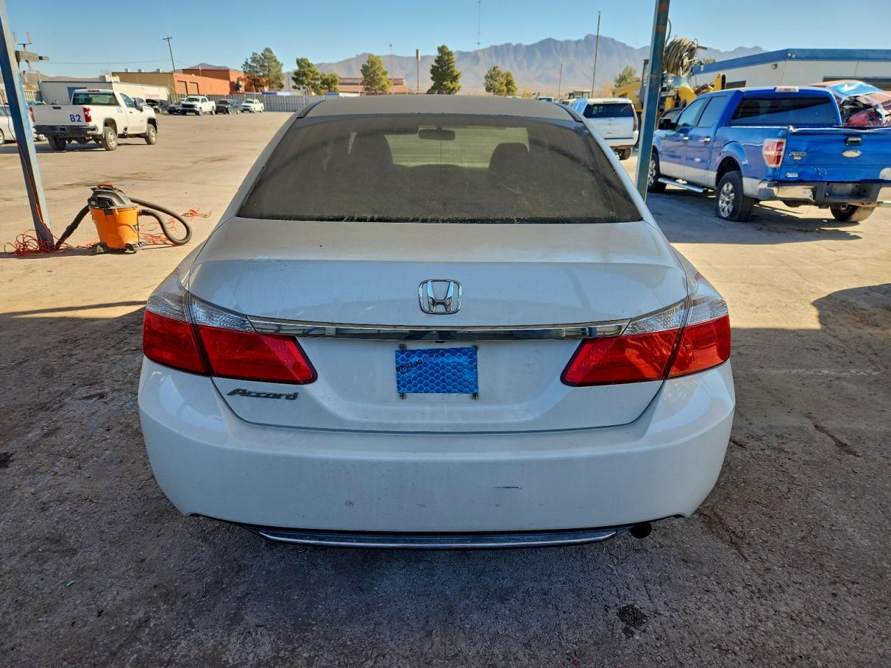2014 HONDA ACCORD LX photo 11