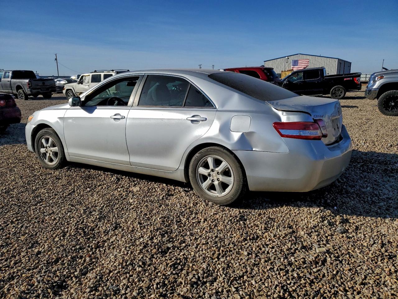 2010 TOYOTA CAMRY BASE photo 2