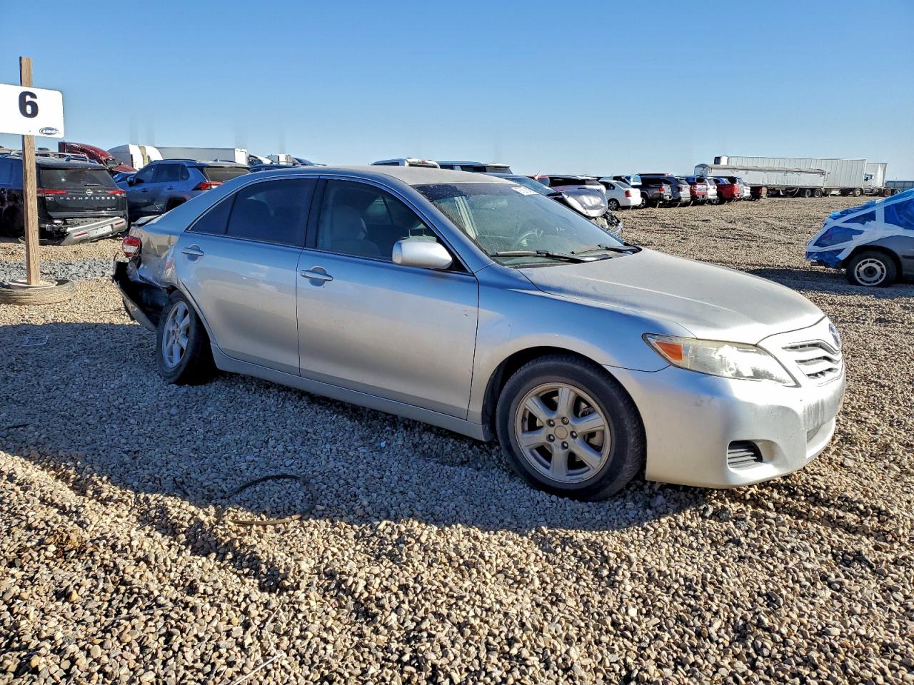 2010 TOYOTA CAMRY BASE photo 4