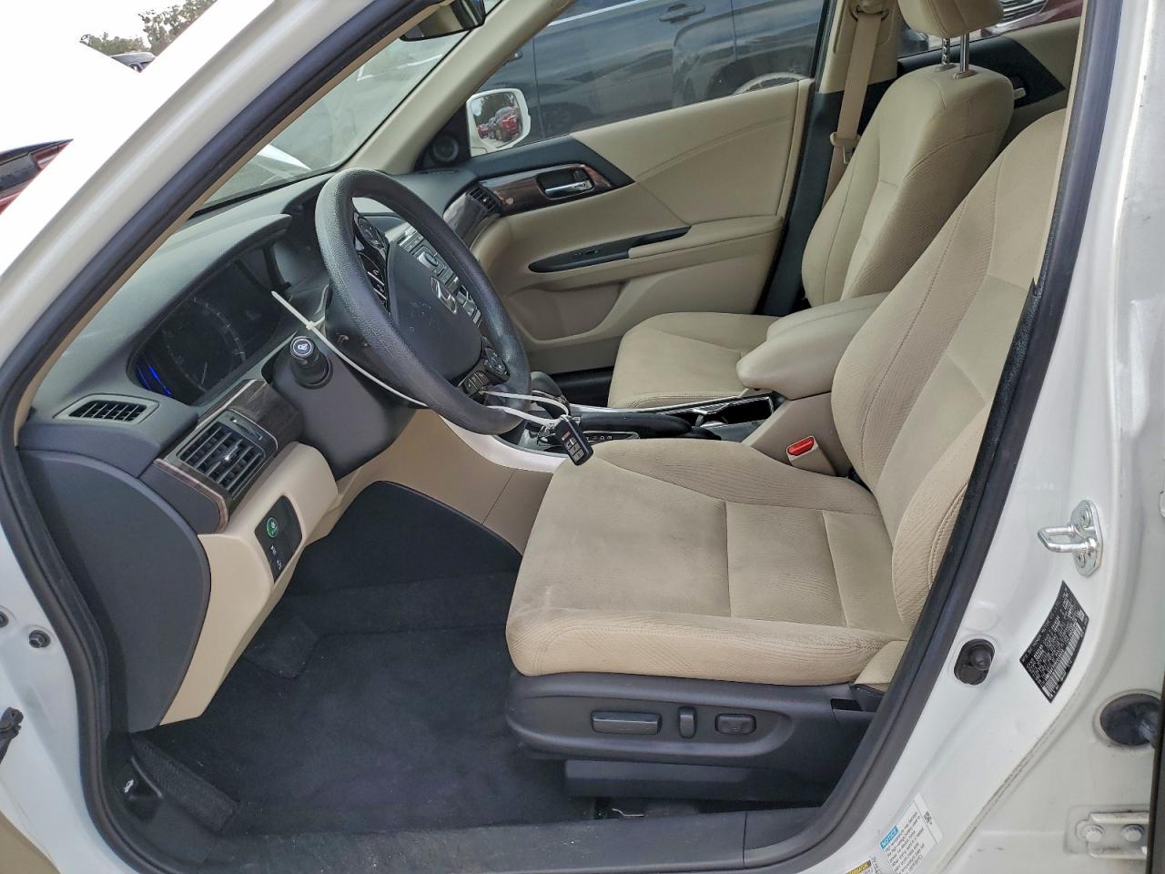 2017 HONDA ACCORD HYBRID photo 19