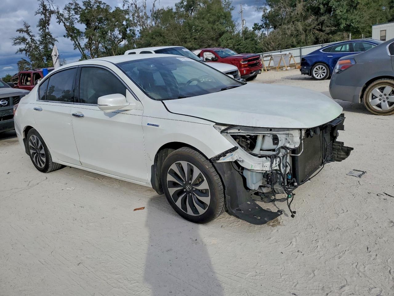 2017 HONDA ACCORD HYBRID photo 10