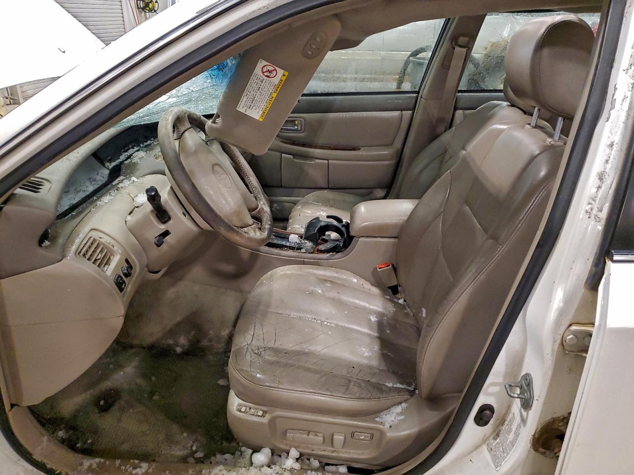 2000 TOYOTA AVALON XL photo 7