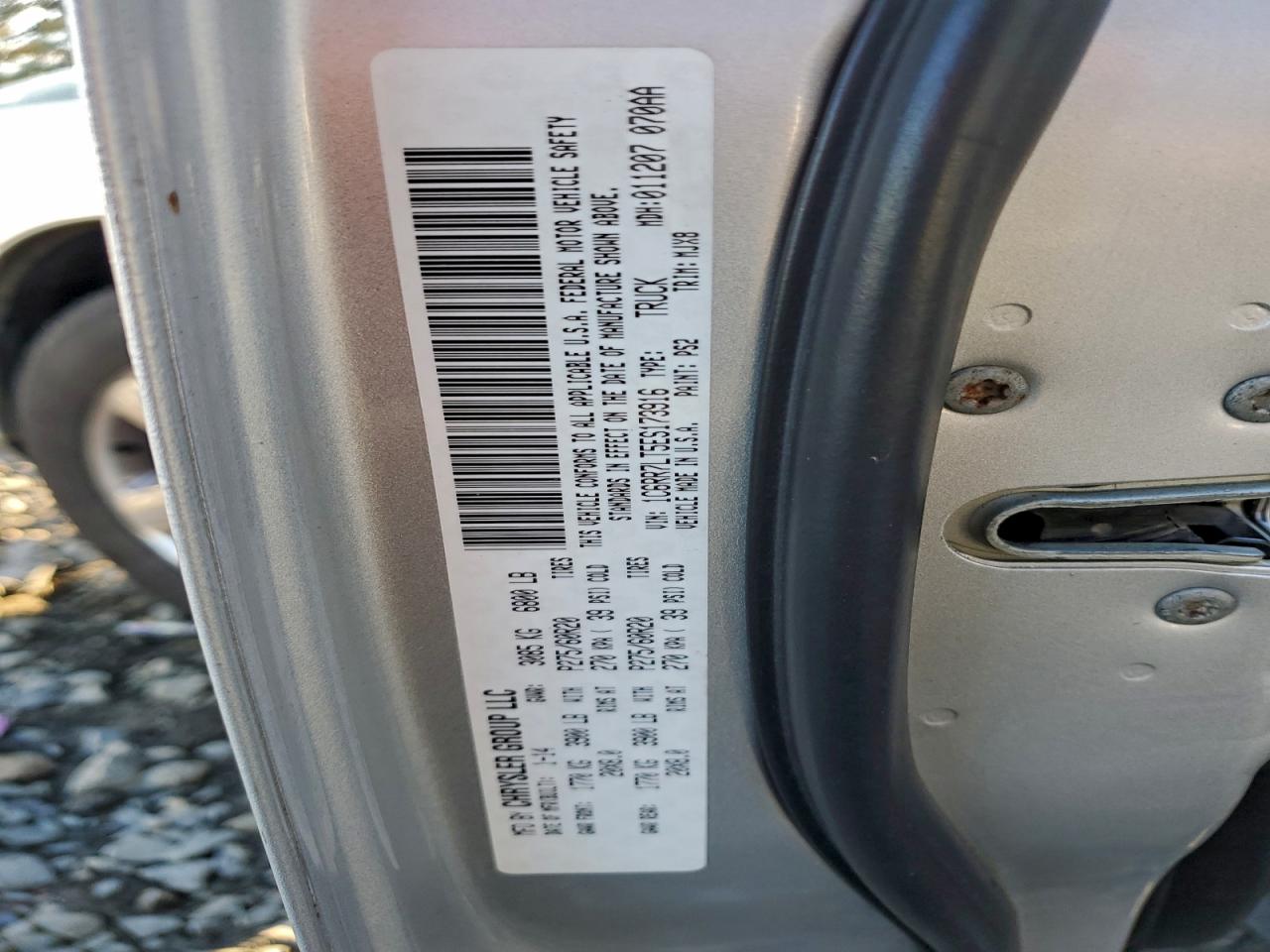 2014 RAM 1500 SLT photo 12