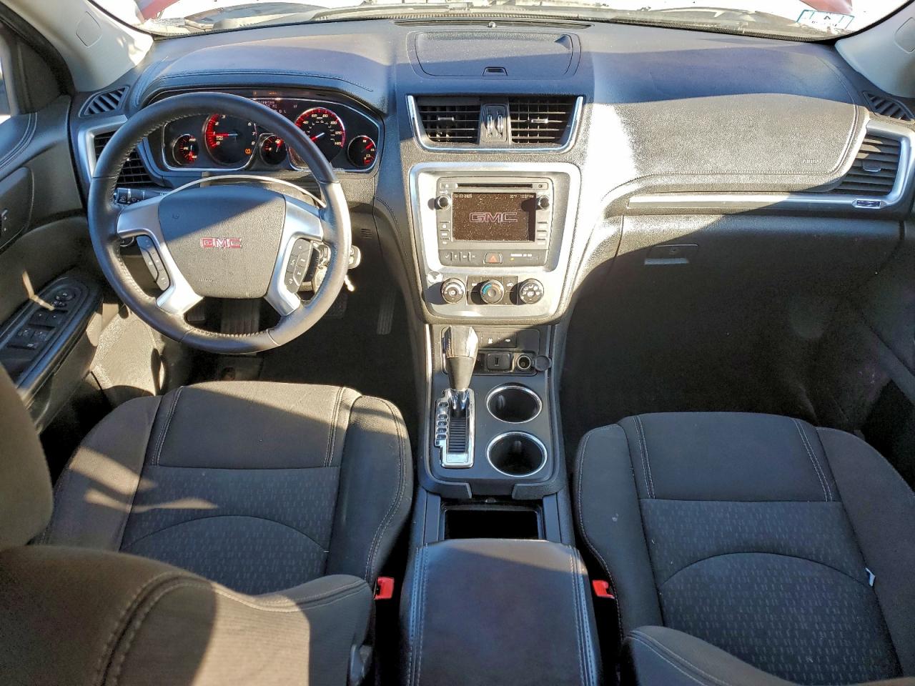 2015 GMC ACADIA SLE photo 8