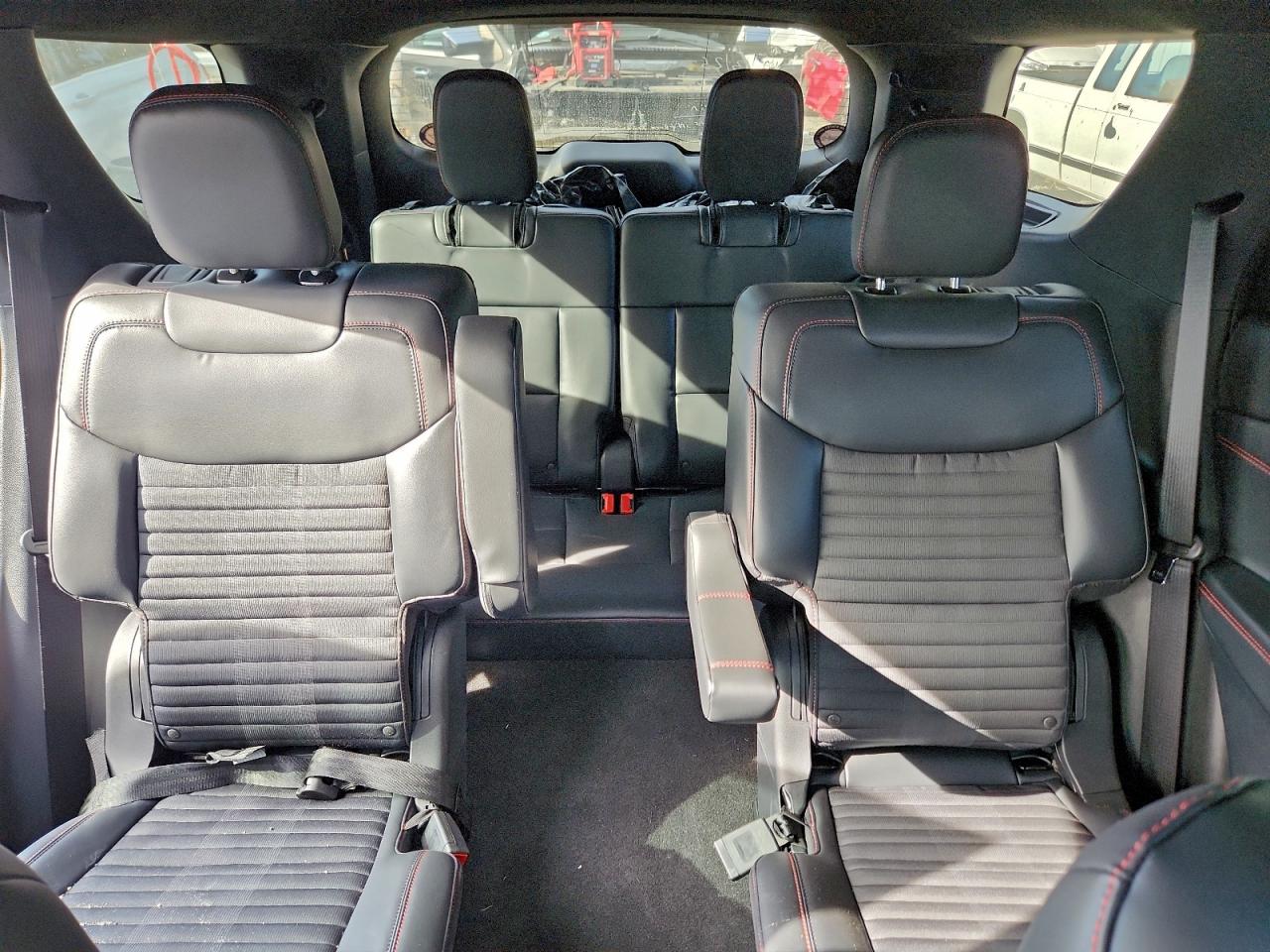 2025 FORD EXPLORER ST-LINE photo 10