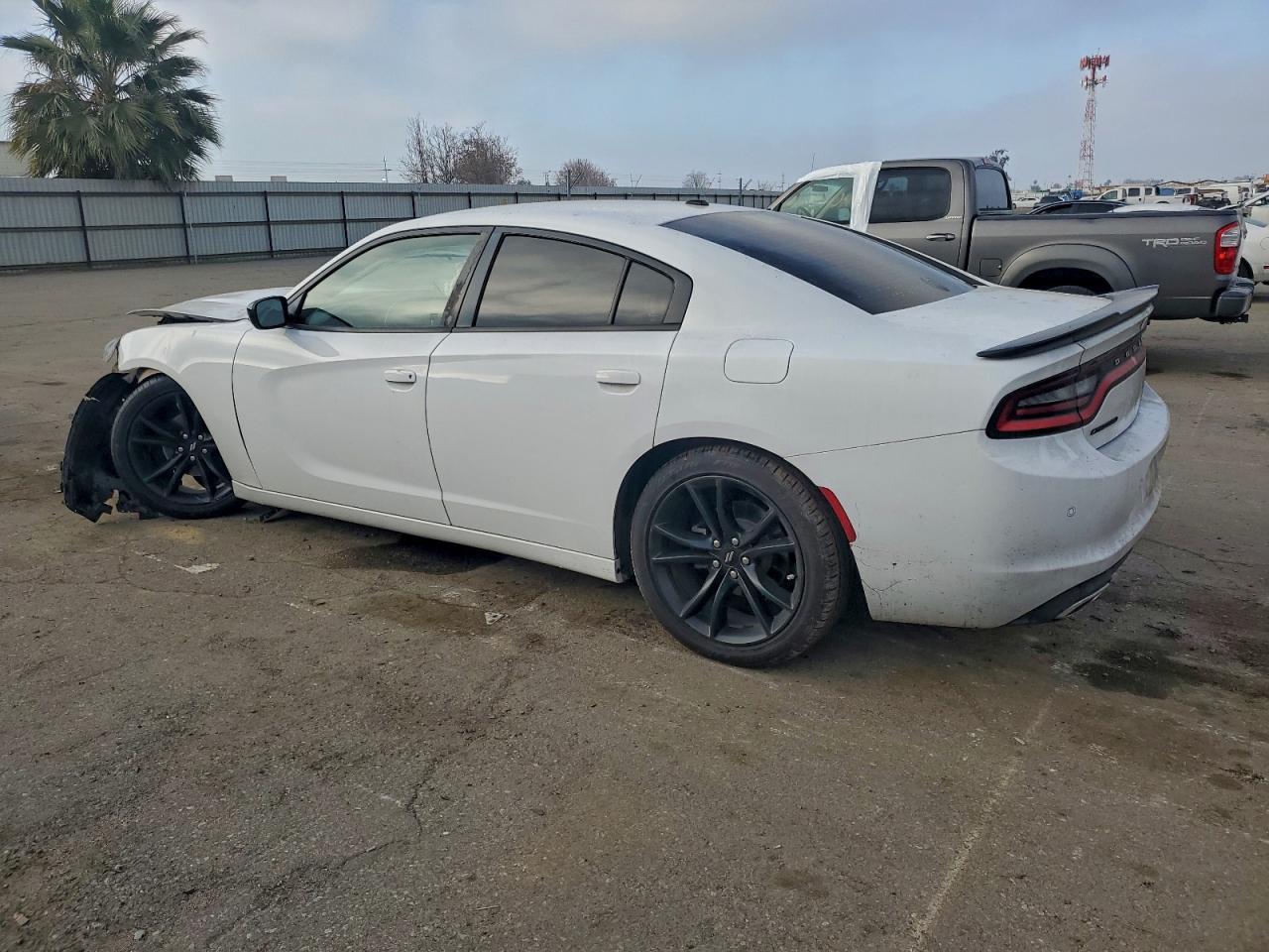 2018 DODGE CHARGER SXT photo 2
