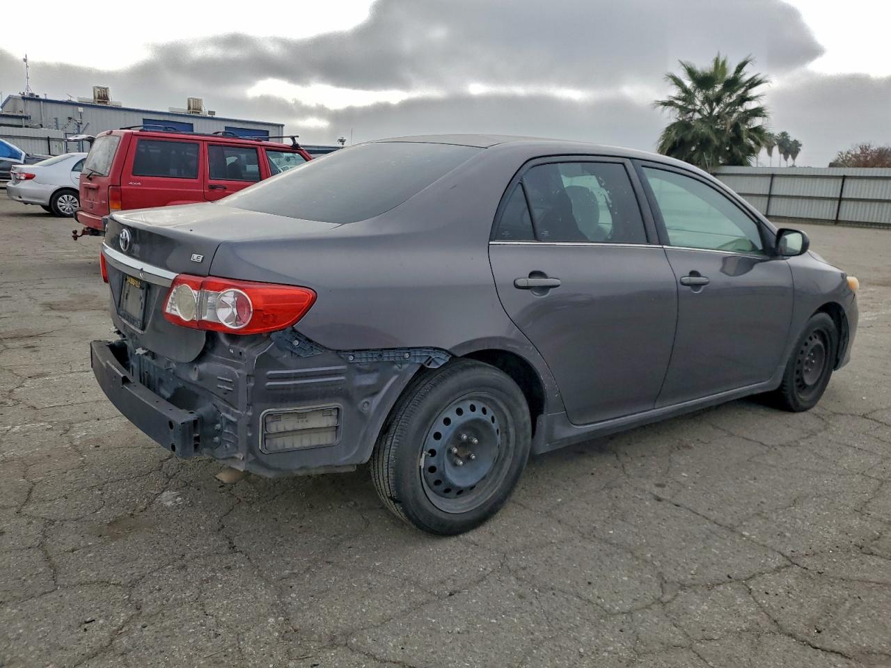 2013 TOYOTA COROLLA BASE photo 3