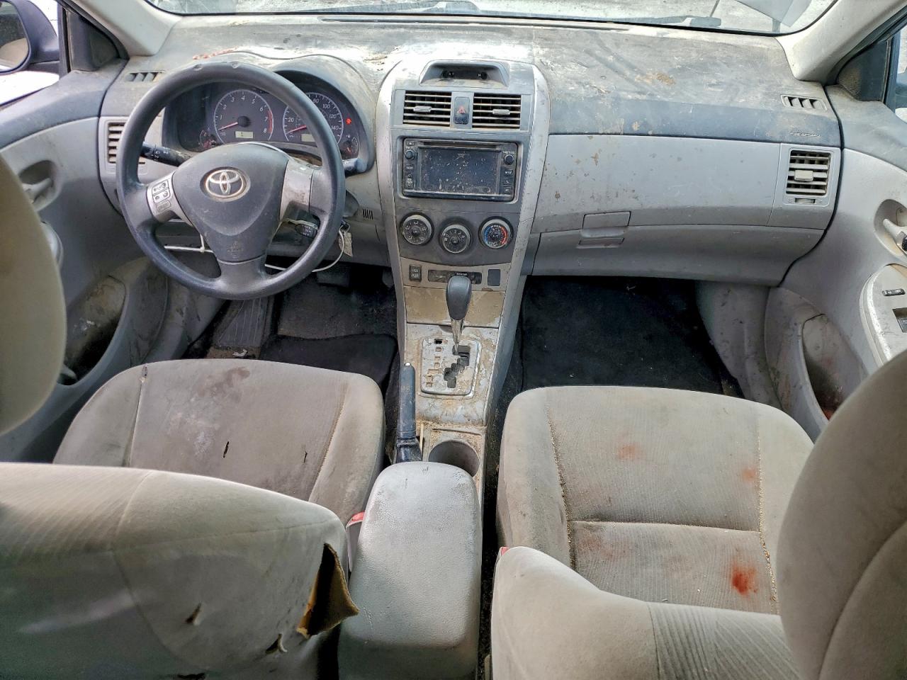 2013 TOYOTA COROLLA BASE photo 8