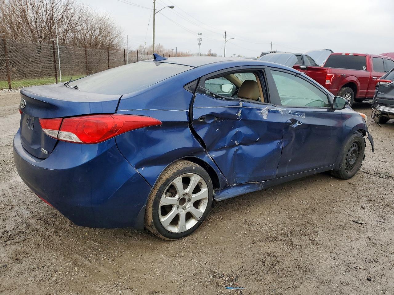 2013 HYUNDAI ELANTRA GLS photo 3