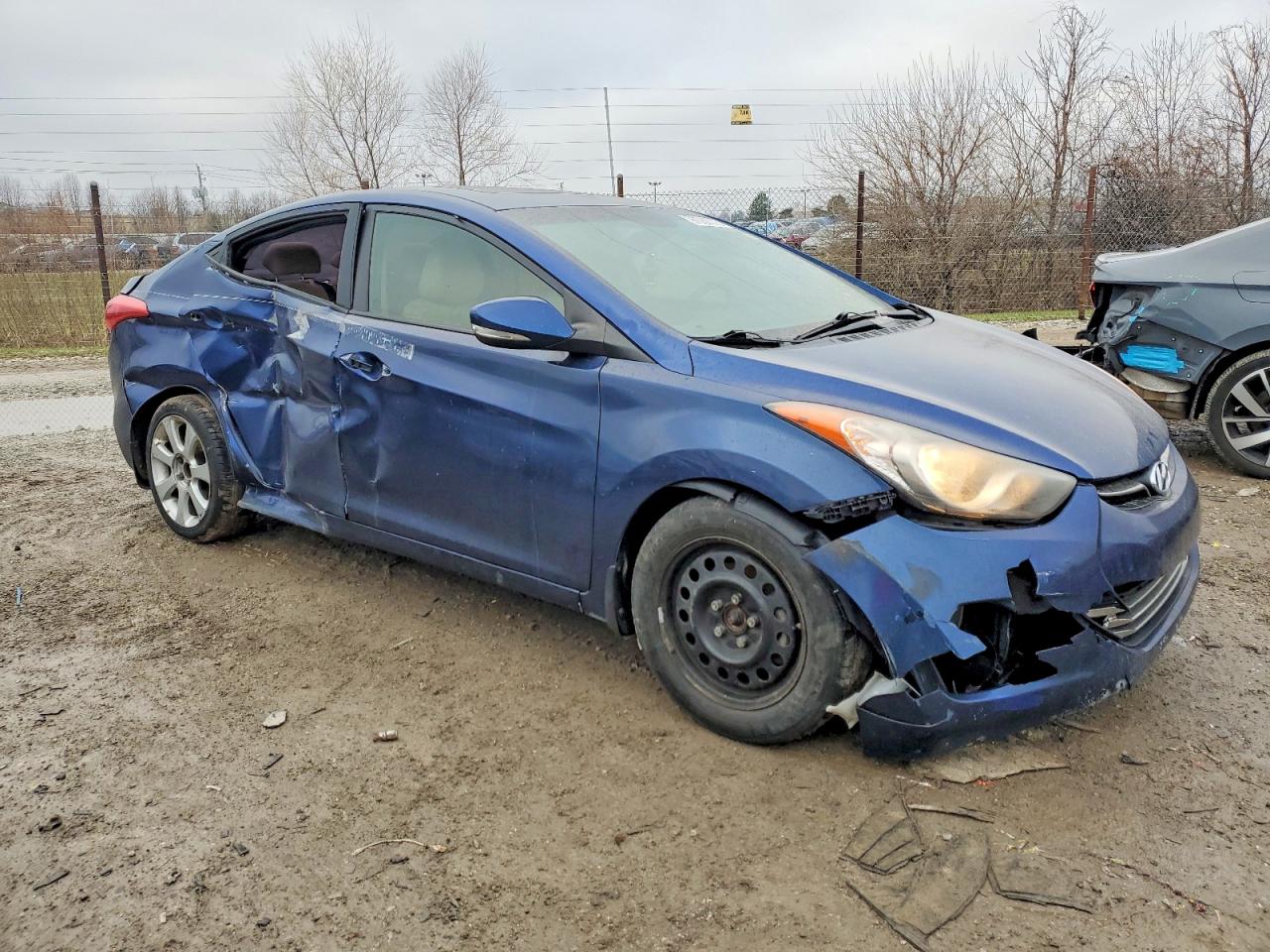 2013 HYUNDAI ELANTRA GLS photo 4