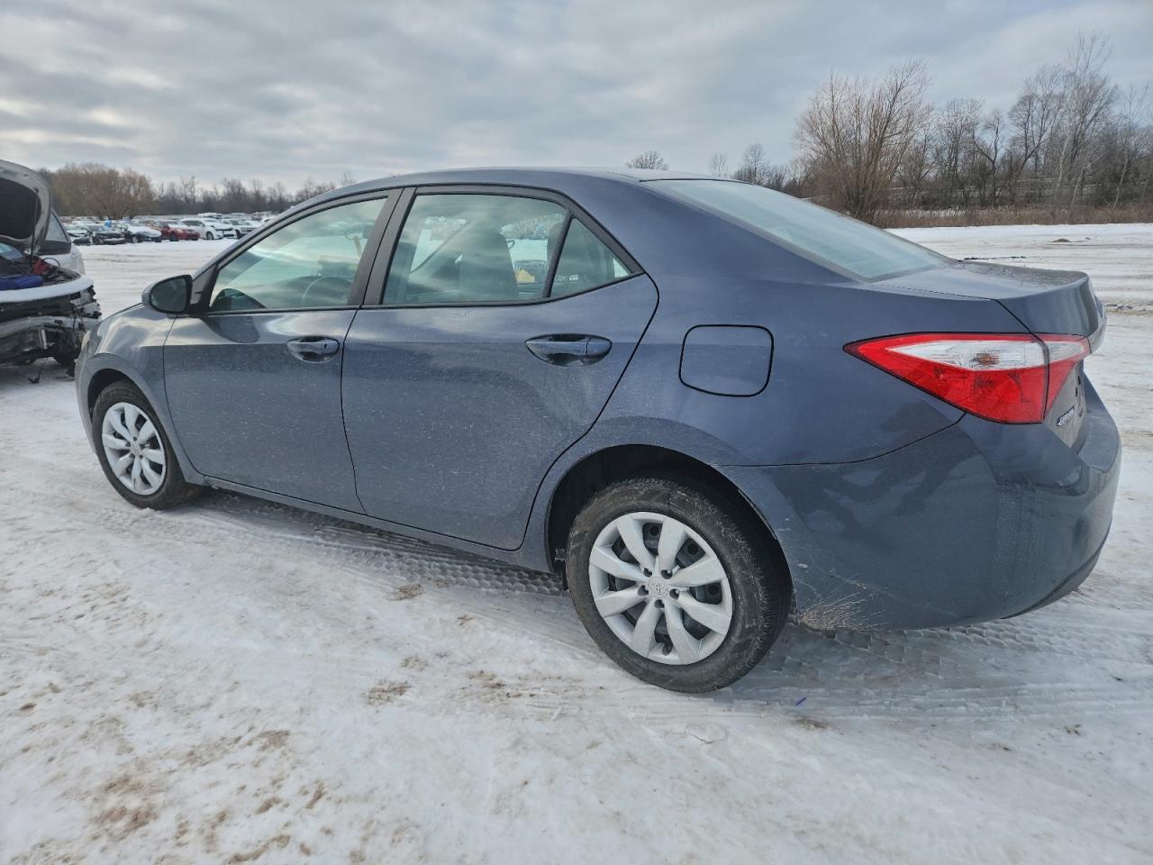 2016 TOYOTA COROLLA L photo 2
