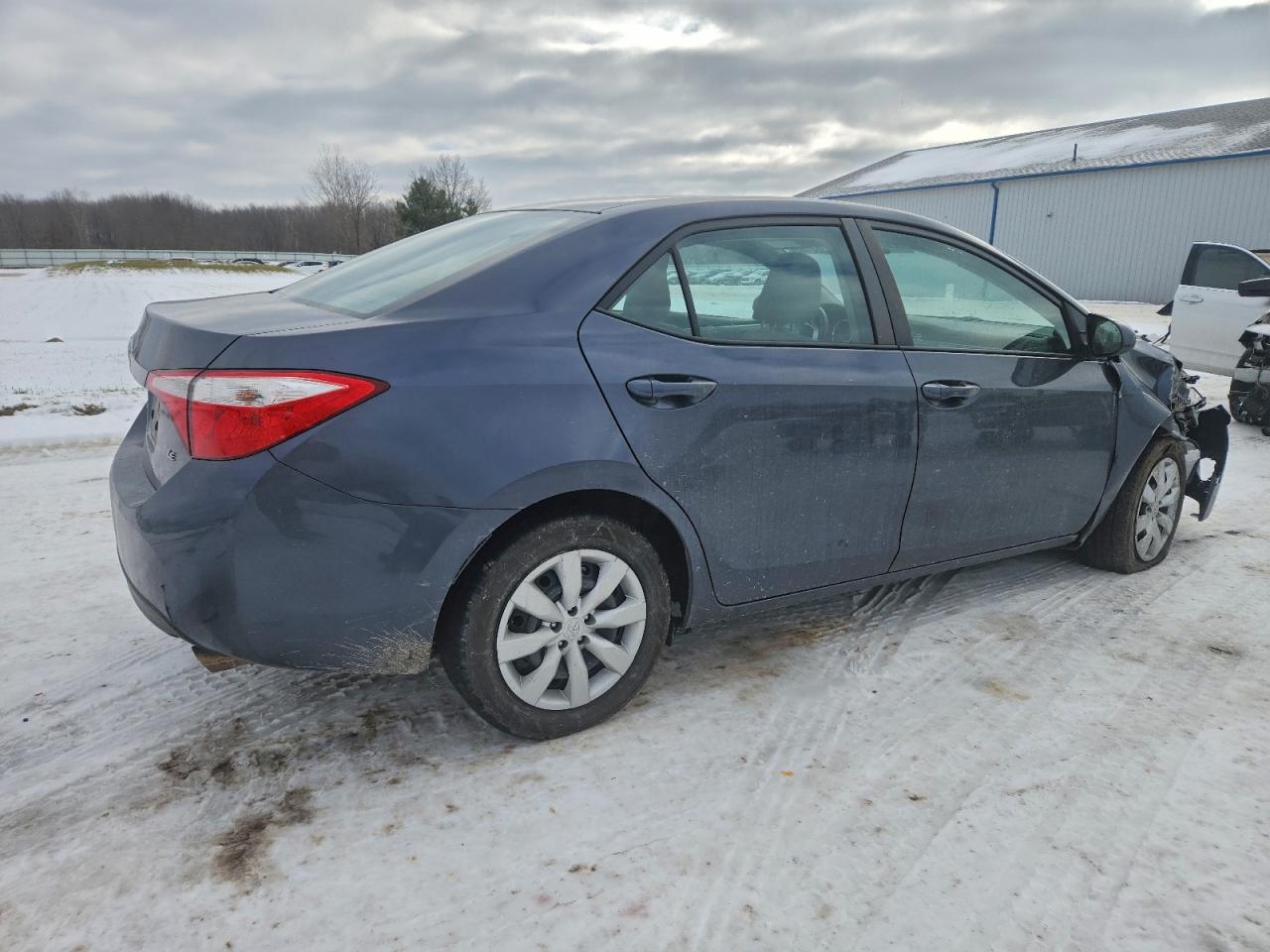2016 TOYOTA COROLLA L photo 3