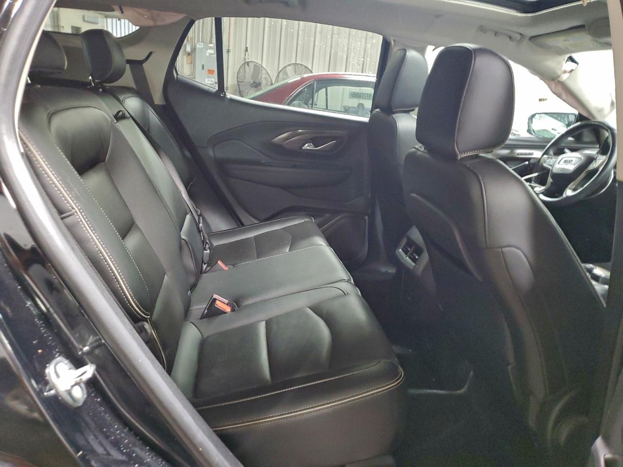 2018 GMC TERRAIN DENALI photo 28