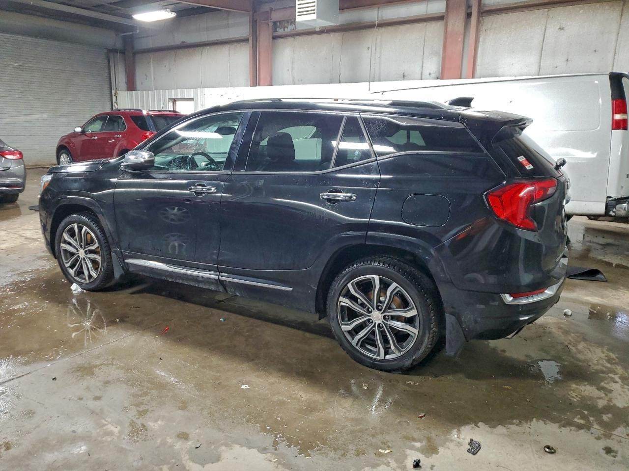 2018 GMC TERRAIN DENALI photo 4