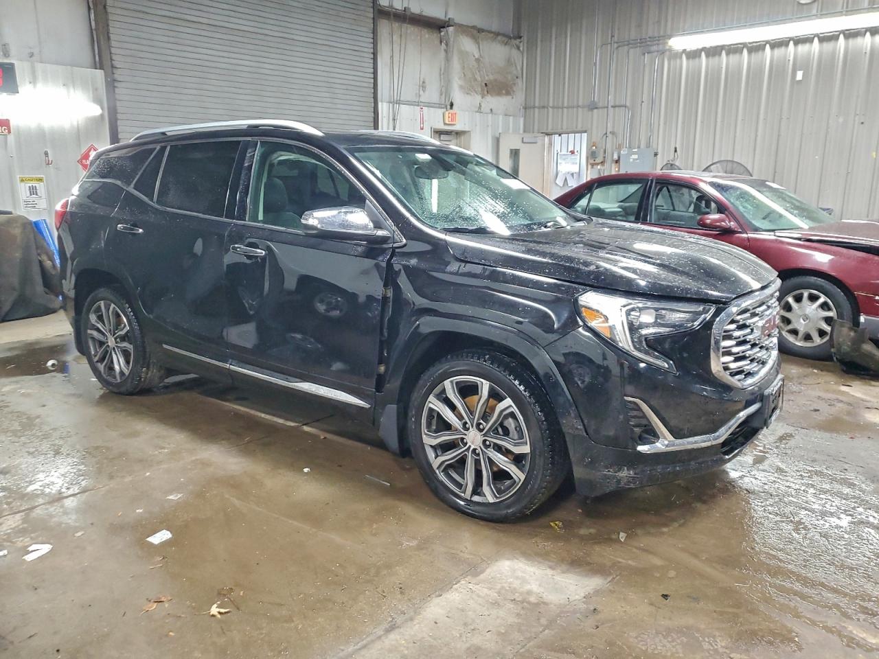 2018 GMC TERRAIN DENALI photo 10