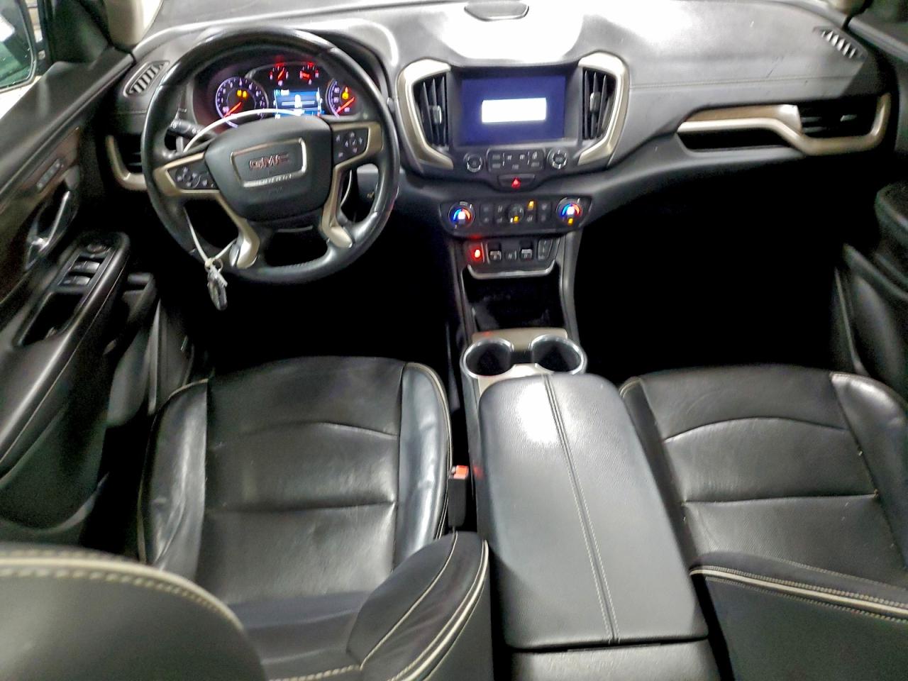 2018 GMC TERRAIN DENALI photo 22