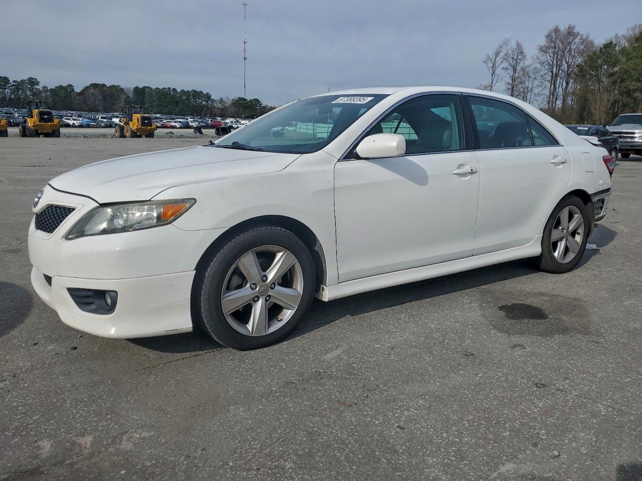 2011 TOYOTA CAMRY