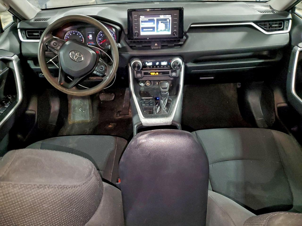 2019 TOYOTA RAV4 LE photo 15