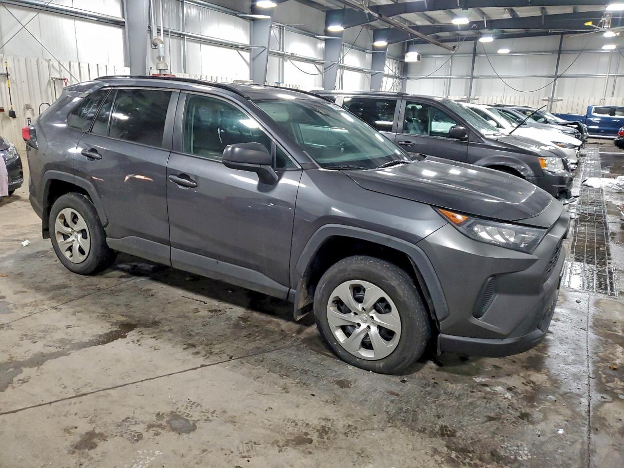 2019 TOYOTA RAV4 LE photo 7