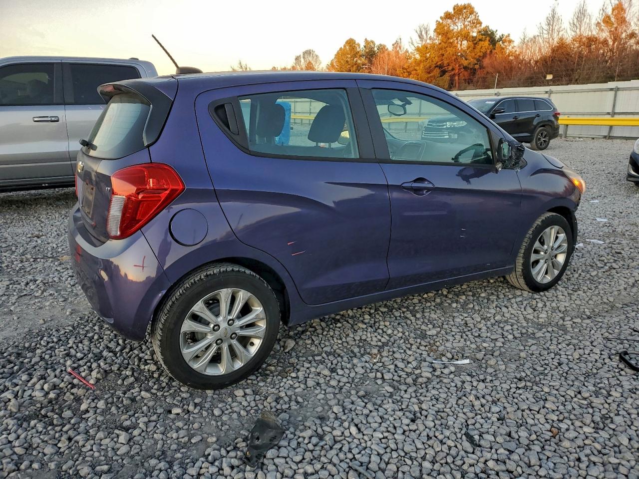 2016 CHEVROLET SPARK photo 3