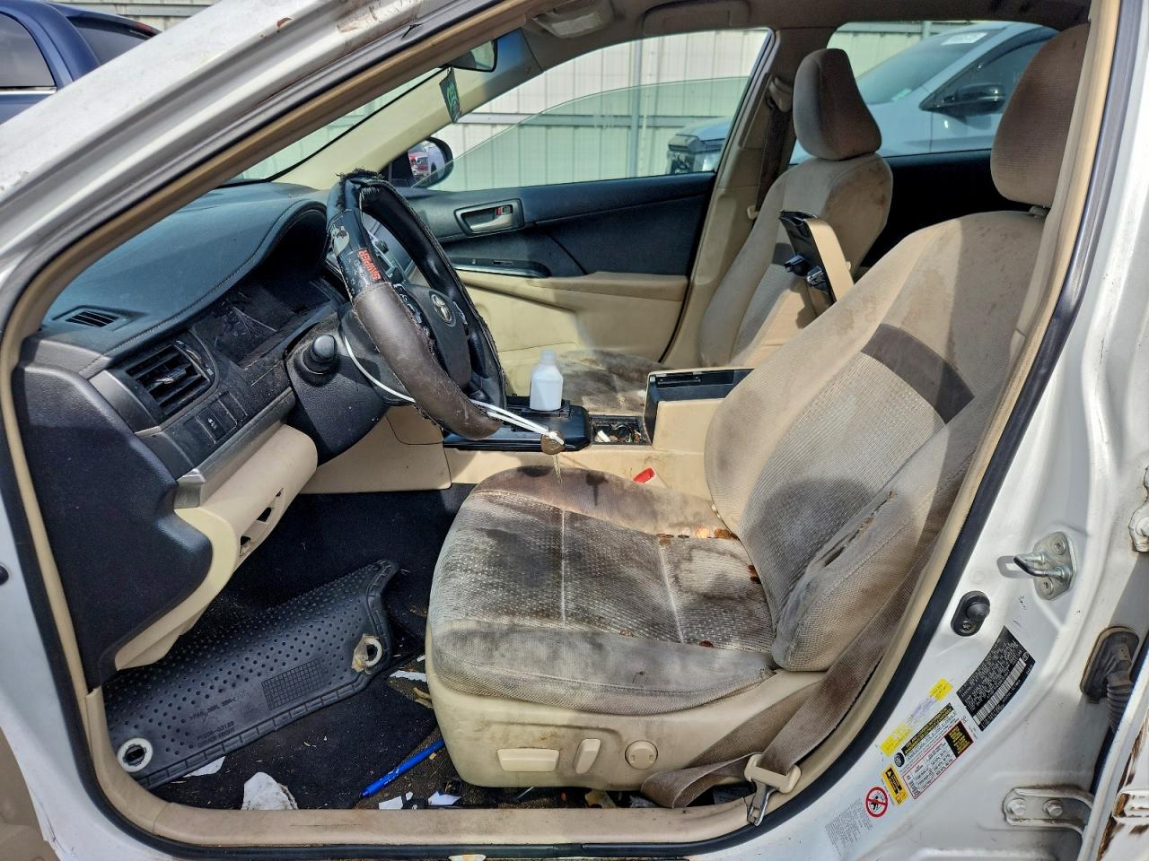 2013 TOYOTA CAMRY L photo 7