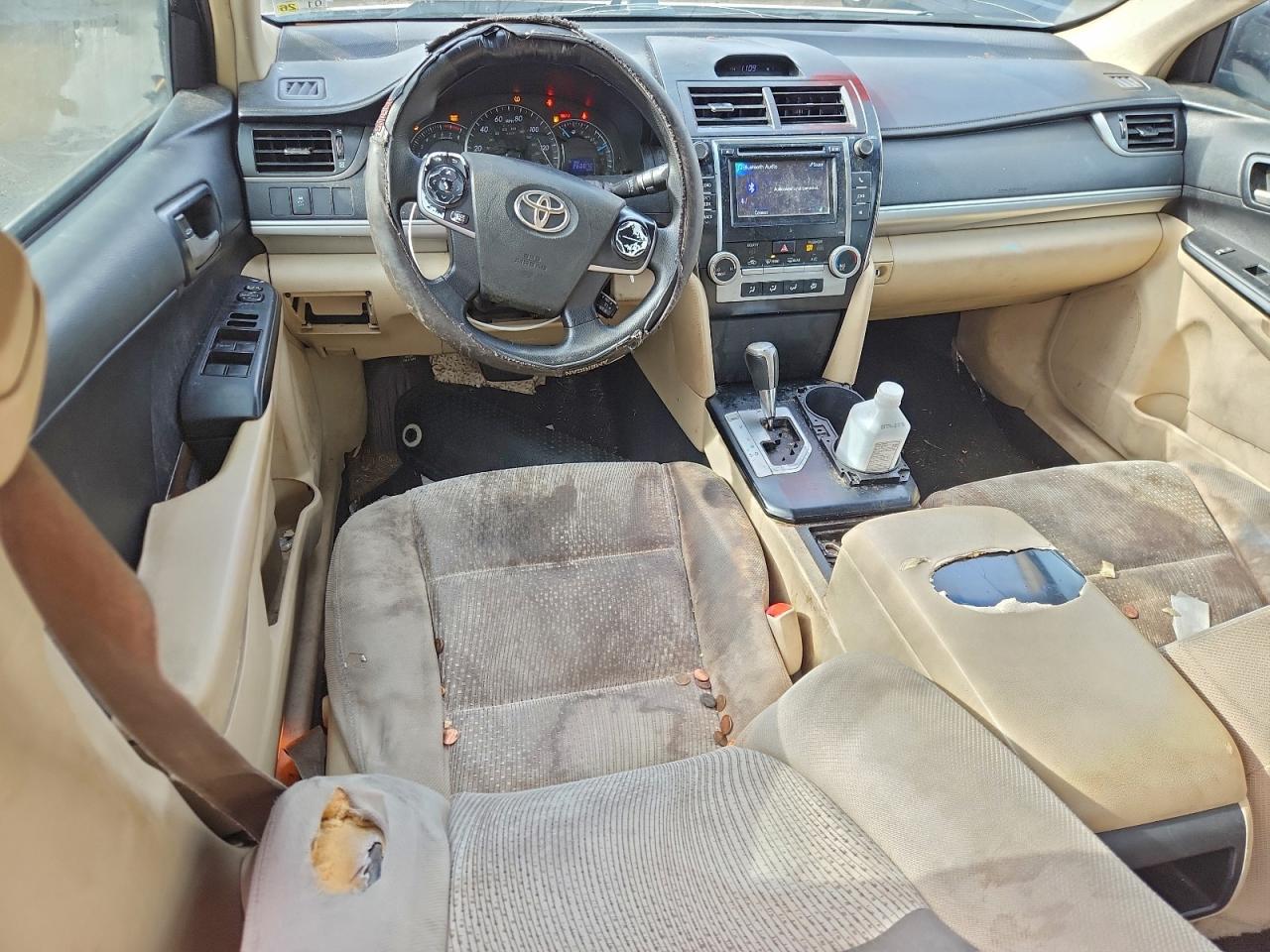 2013 TOYOTA CAMRY L photo 8