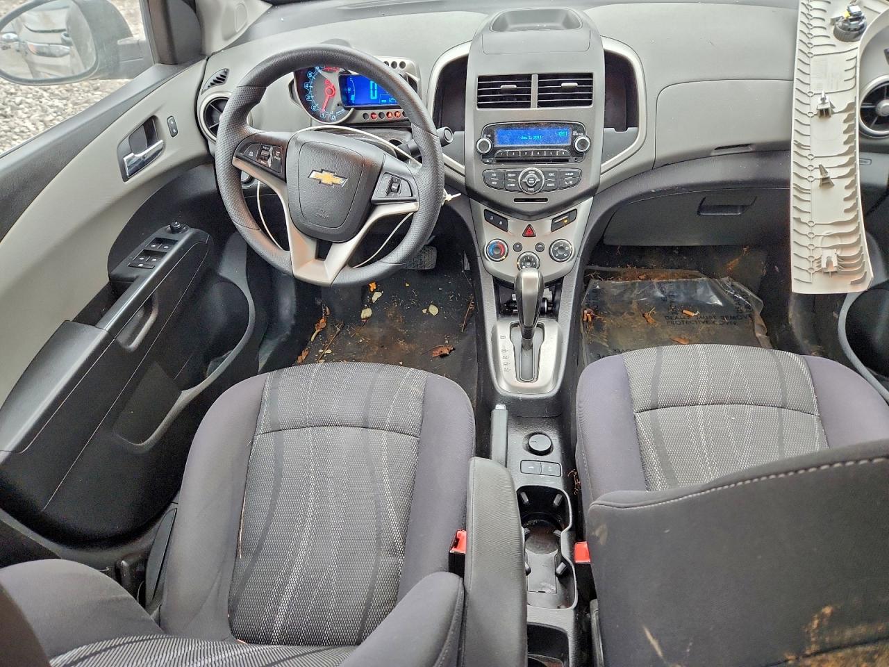 2014 CHEVROLET SONIC LT photo 22