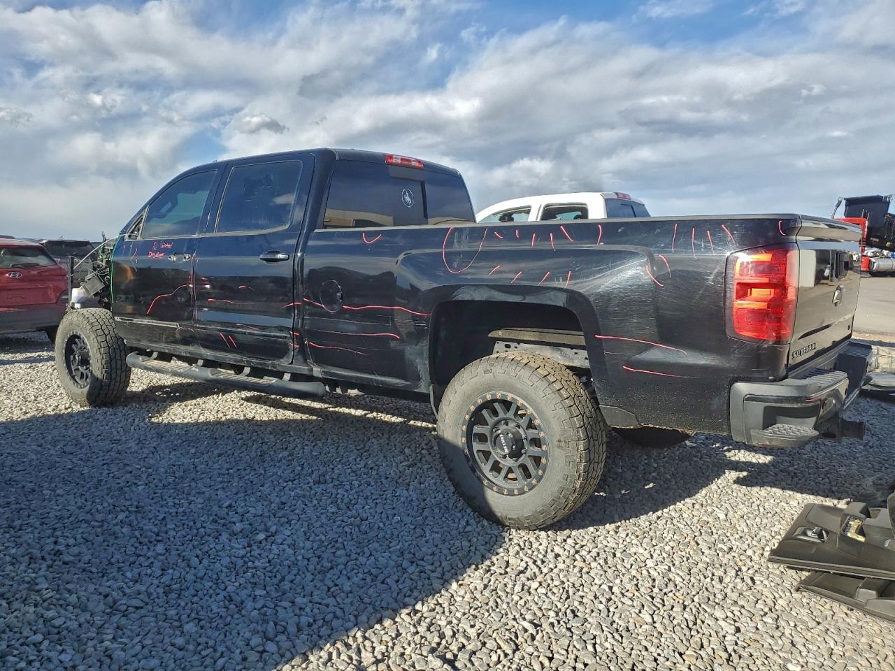 2019 CHEVROLET SILVERADO K2500 HEAVY DUTY LTZ photo 2