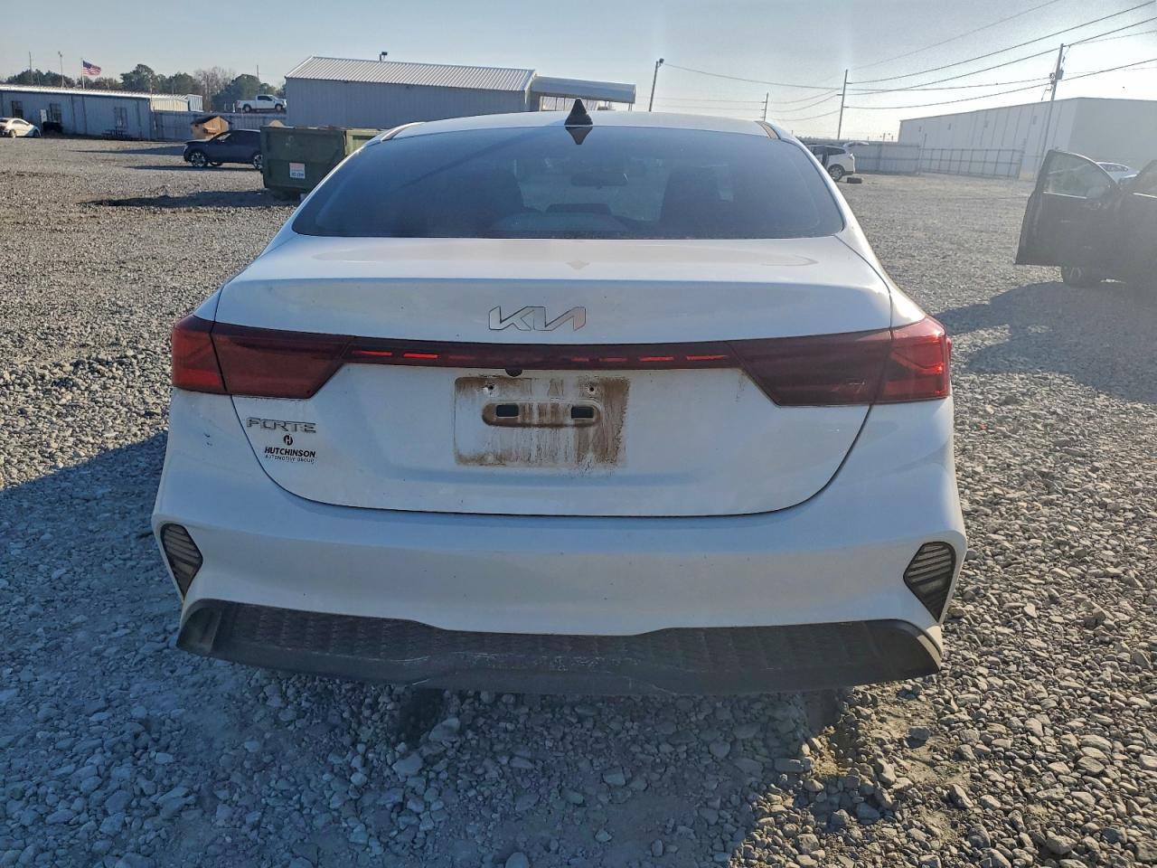 2024 KIA FORTE LX photo 6