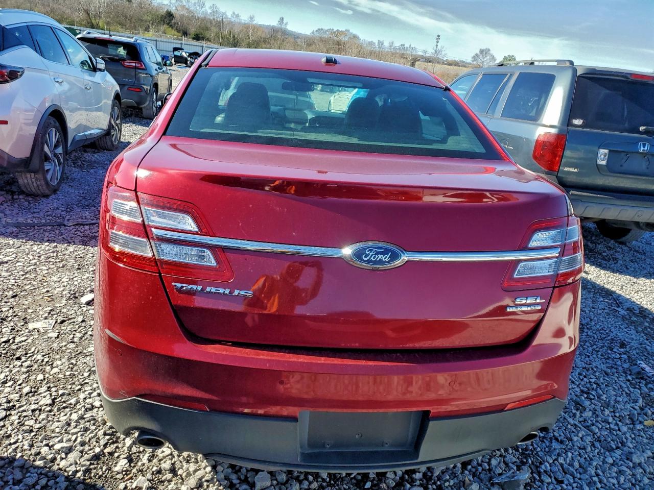 2016 FORD TAURUS SEL photo 6