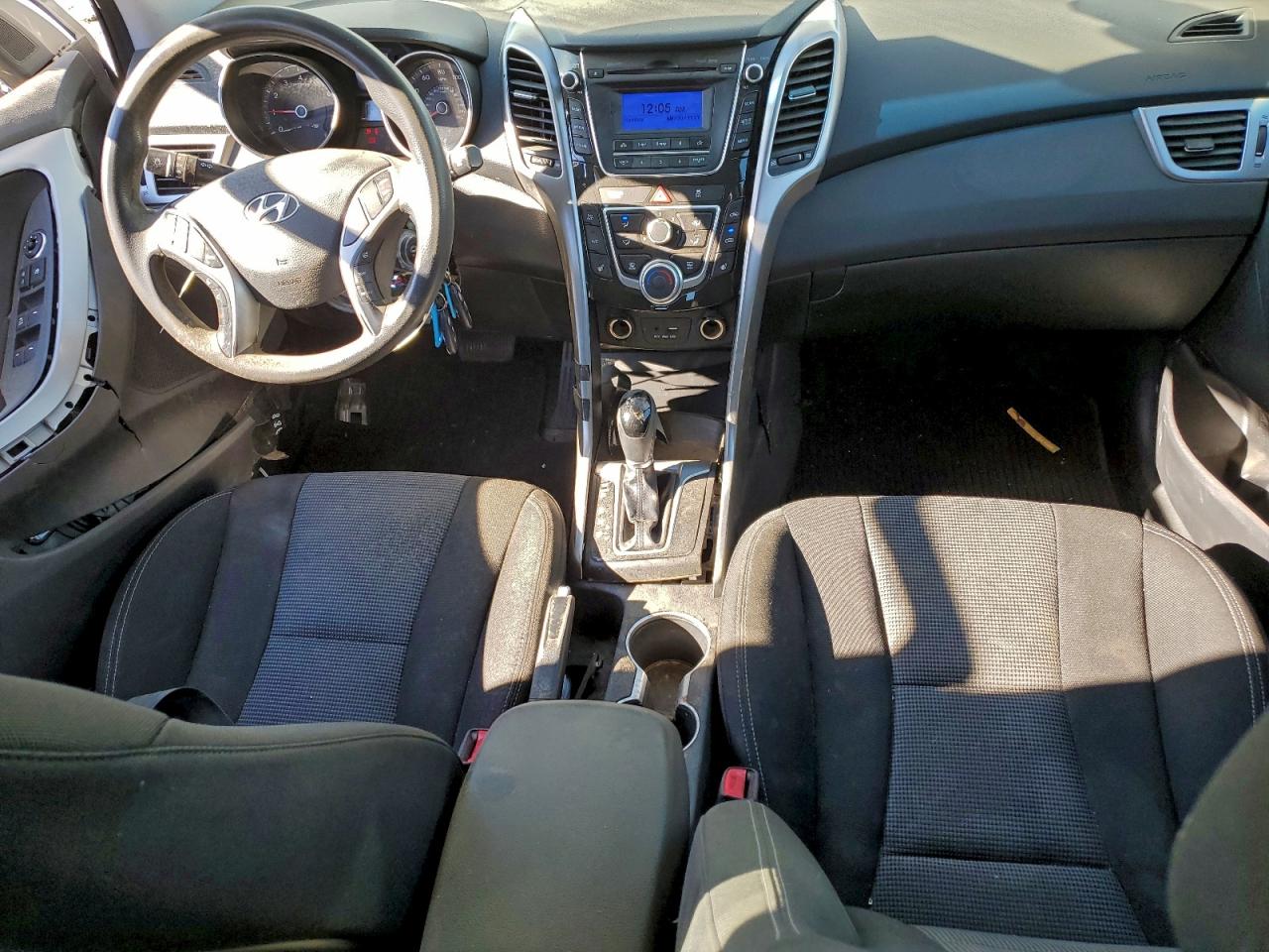 2016 HYUNDAI ELANTRA GT photo 8
