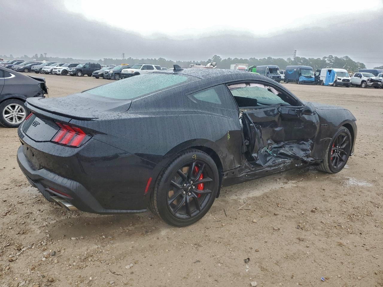 2025 FORD MUSTANG GT photo 3