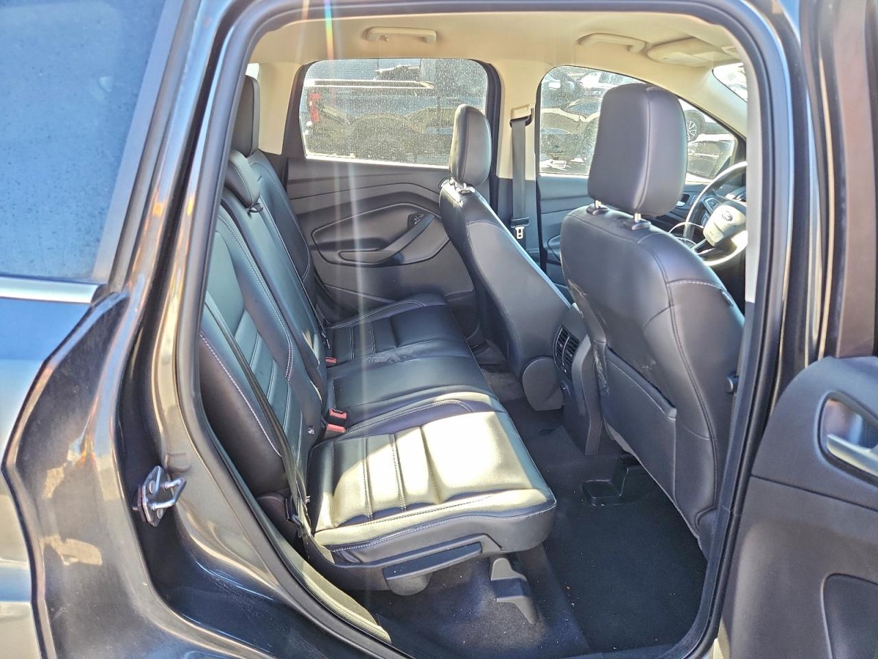 2019 FORD ESCAPE SEL photo 10