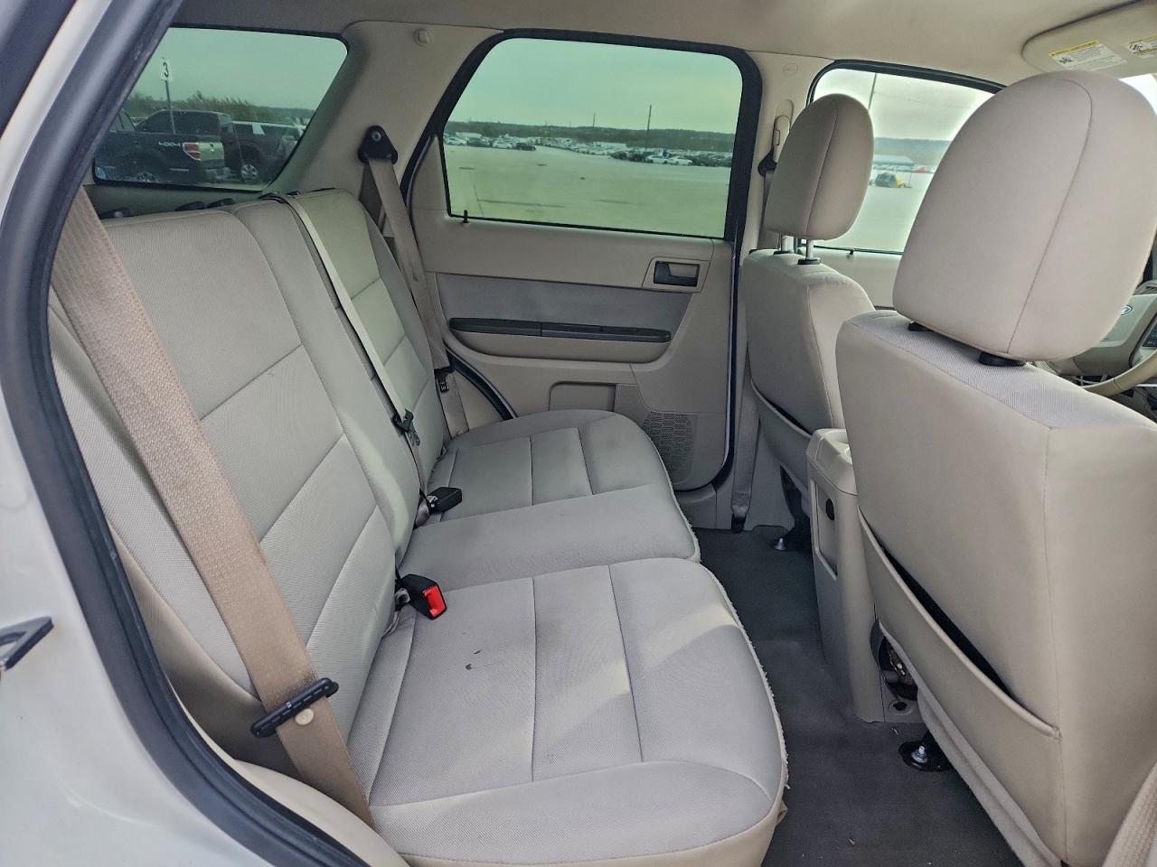 2011 FORD ESCAPE XLT photo 11