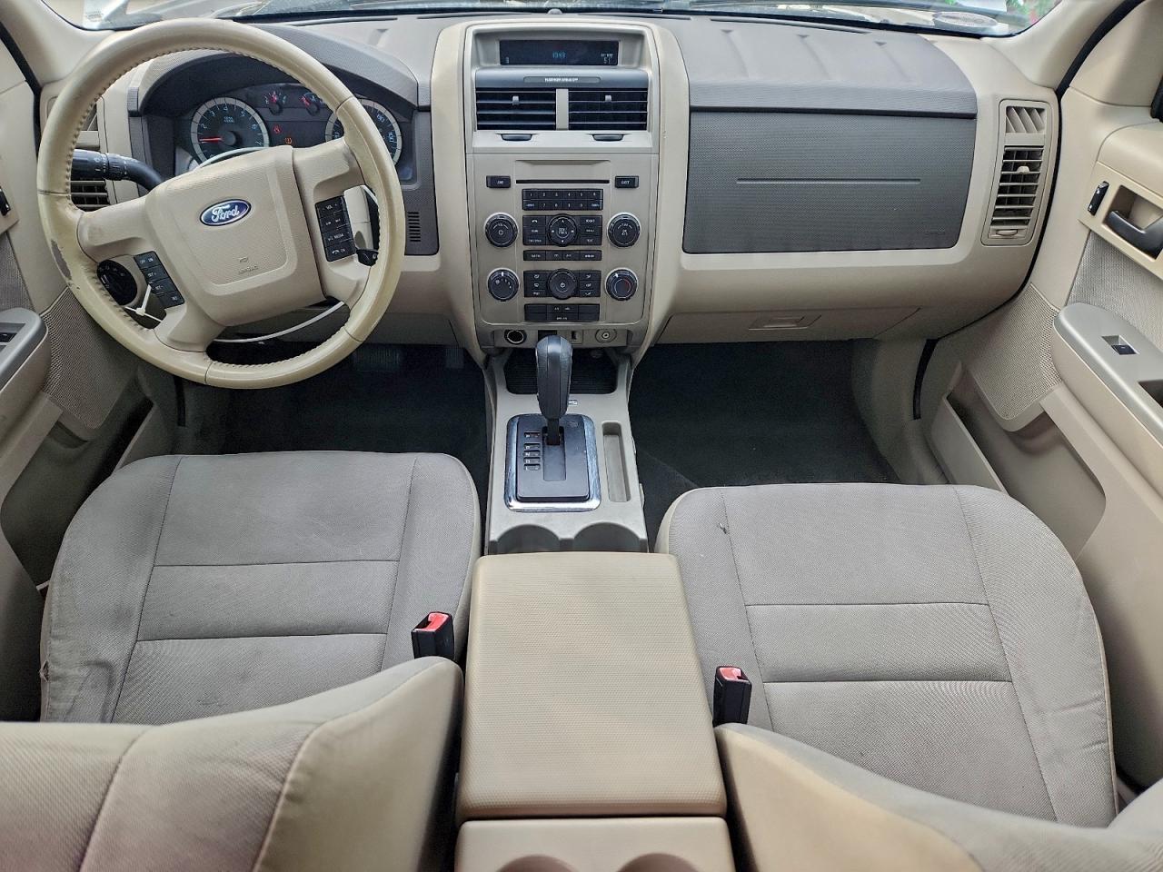 2011 FORD ESCAPE XLT photo 8