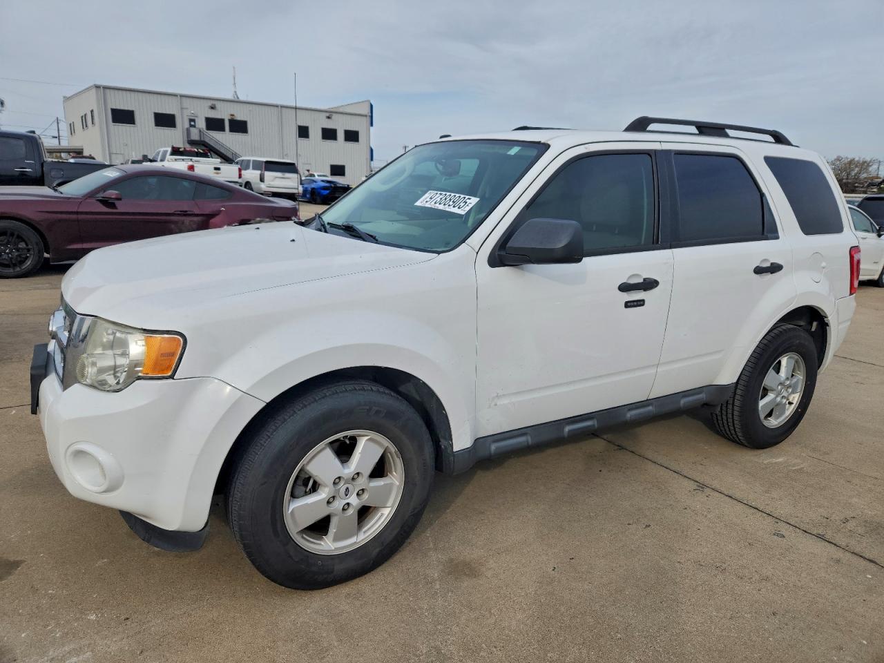 2011 FORD ESCAPE