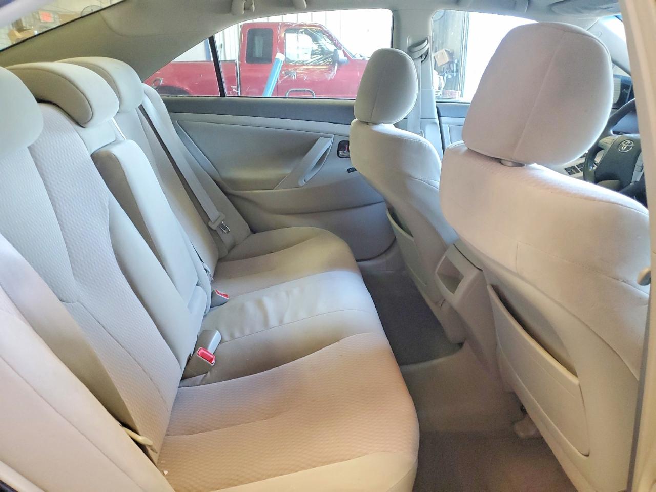 2011 TOYOTA CAMRY BASE photo 19